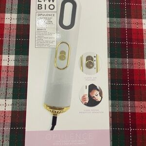 Opulence Lightweight Hair Dryer with Attachments